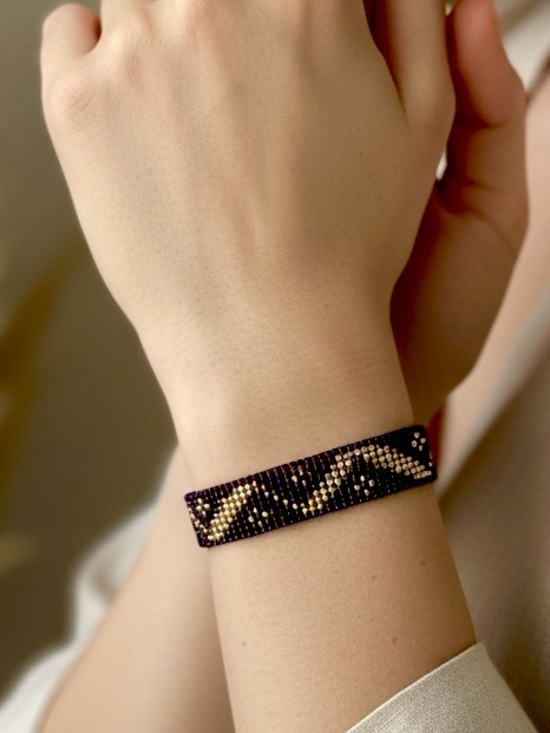 Jewelry - Black & Gold Art Deco Beaded Bracelet